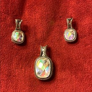 Earrings and pendant set